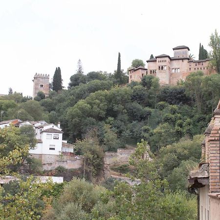Piso Para Cuatro A Los Pies De La Alhambra グラナダ エクステリア 写真
